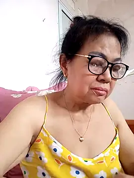 Hotestlove online show from April 2026 06:19:01 AM