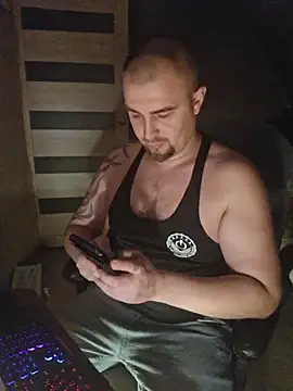 Foxyshaved online show from October 2025 03:40:01 AM