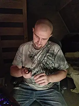 Foxyshaved online show from November 2025 04:45:02 AM