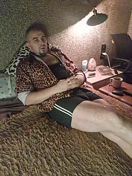 Foxyshaved online show from November 2025 03:41:01 AM