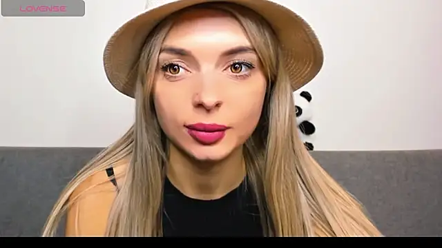 Snapshot of _ellen_meow_ chatting on June 2026 07:57:01 PM ellen meow online show from June 2026 07:57:01 PM
