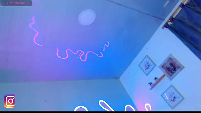 isabelladoll19 online show from February 2026 08:10:01 PM