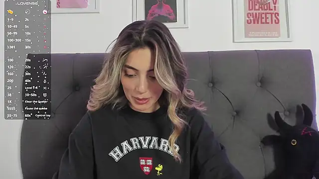 Snapshot of IsadoraGalle_ chatting on February 2026 04:03:02 PM IsadoraGalle online show from February 2026 04:03:02 PM