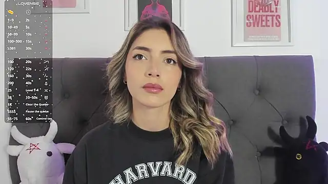 Snapshot of IsadoraGalle_ chatting on February 2026 02:05:01 PM IsadoraGalle online show from February 2026 02:05:01 PM