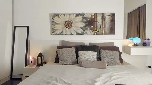 JoyCasidy online show from December 2024 04:29:02 PM