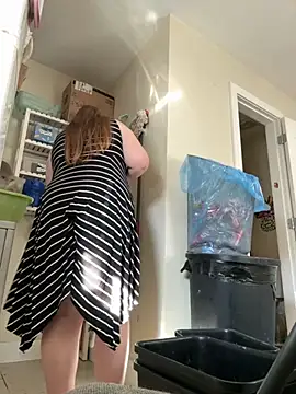 Snapshot of MissLolaLuxxx chatting on September 2025 10:55:02 PM MissLolaLuxxx online show from September 2025 10:55:02 PM