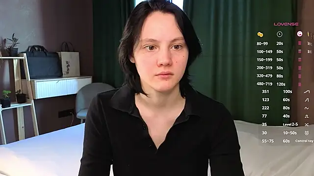 Snapshot of MaryCoopeer chatting on October 2025 05:08:01 AM MaryCoopeer online show from October 2025 05:08:01 AM