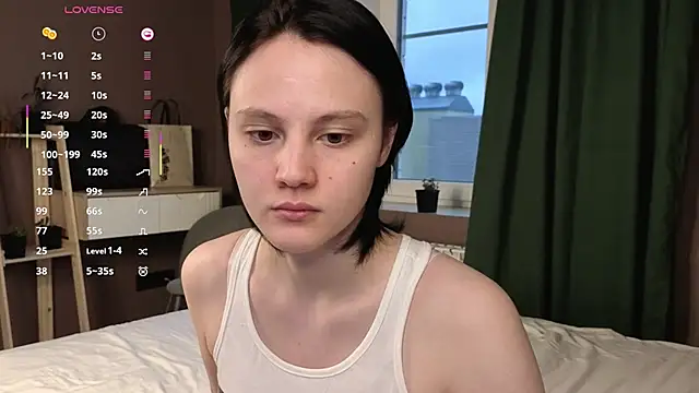 Snapshot of MaryCoopeer chatting on November 2025 05:06:01 AM MaryCoopeer online show from November 2025 05:06:01 AM