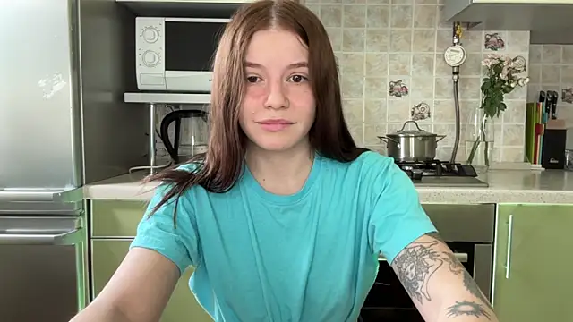 Snapshot of mia___mi chatting on March 2025 10:35:02 AM mia mi online show from March 2025 10:35:02 AM