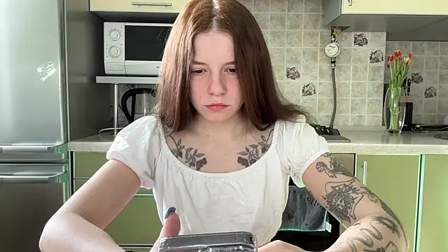 Snapshot of mia___mi chatting on March 2025 07:37:02 AM mia mi online show from March 2025 07:37:02 AM