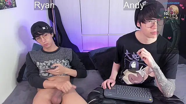 Aventure Twinks online show from December 2024 07:11:02 AM