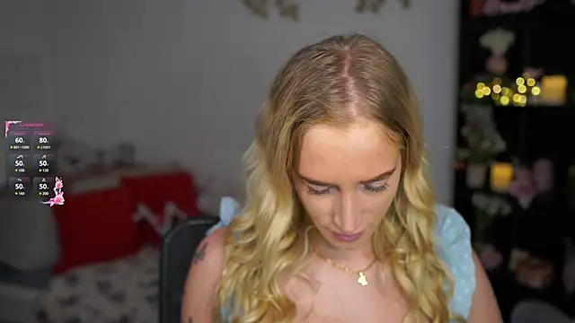 Nicolette  Shea  online show from December 2024 08:58:02 AM