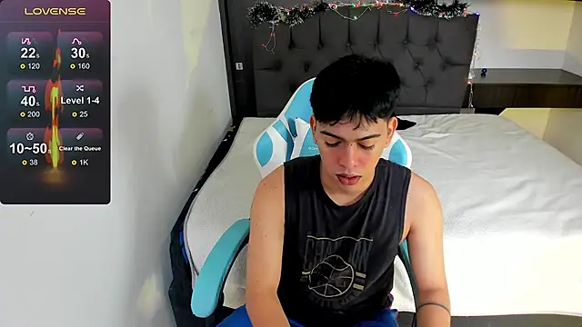 Snapshot of Franco_Rizzo_ chatting on December 2024 08:11:01 PM Franco Rizzo  online show from December 2024 08:11:01 PM