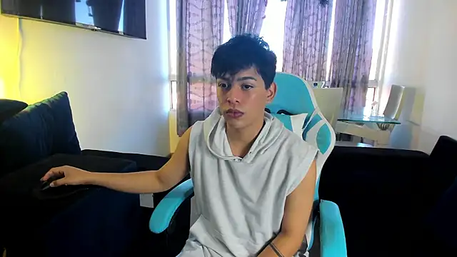 Snapshot of Franco_Rizzo_ chatting on January 2025 06:20:02 PM Franco Rizzo  online show from January 2025 06:20:02 PM