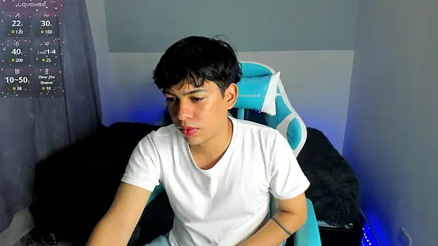 Snapshot of Franco_Rizzo_ chatting on March 2025 09:27:02 PM Franco Rizzo  online show from March 2025 09:27:02 PM