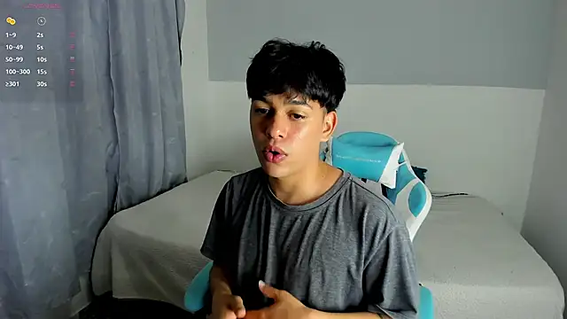 Snapshot of Franco_Rizzo_ chatting on March 2025 11:06:01 PM Franco Rizzo  online show from March 2025 11:06:01 PM