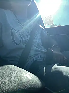 Snapshot of RoodoggXL chatting on January 2025 06:38:01 PM RoodoggXL online show from January 2025 06:38:01 PM