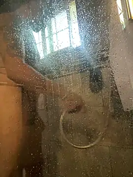 Snapshot of RoodoggXL chatting on March 2025 01:01:01 AM RoodoggXL online show from March 2025 01:01:01 AM