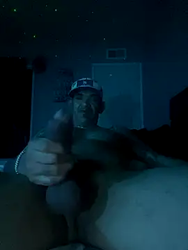 Snapshot of RoodoggXL chatting on October 2025 01:46:02 AM RoodoggXL online show from October 2025 01:46:02 AM