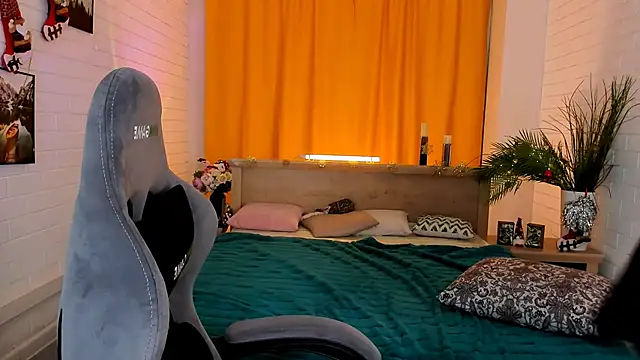 KimberlyMaran online show from December 2024 04:40:02 PM