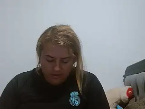 KIARAMARSHALLWELLZ online show from February 2025 11:15:02 PM