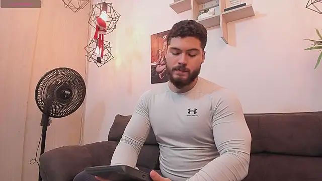 SebastianVilla  online show from January 2026 10:56:02 PM