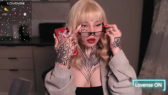 tradishka online show from March 2025 10:17:01 PM