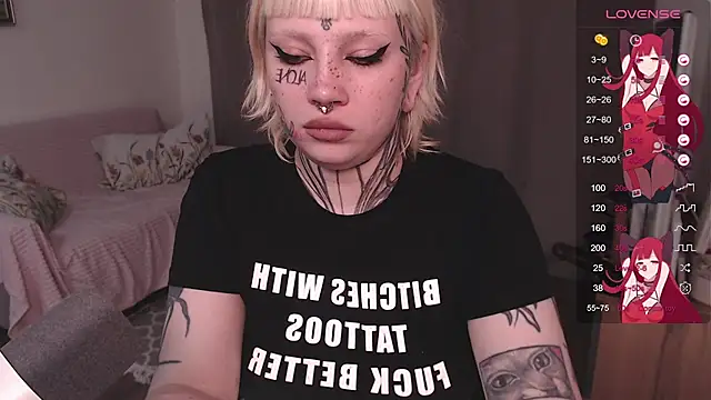 tradishka online show from September 2025 08:08:01 PM