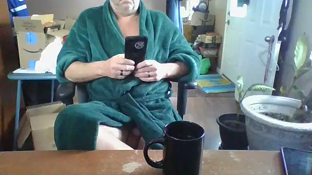 Snapshot of Daremeknot chatting on January 2025 03:38:01 PM Daremeknot online show from January 2025 03:38:01 PM