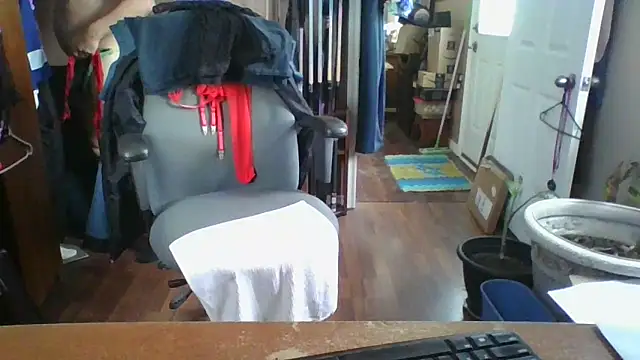 Snapshot of Daremeknot chatting on February 2025 02:55:02 PM Daremeknot online show from February 2025 02:55:02 PM