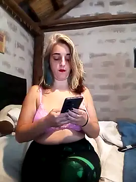 Snapshot of nenamalanenamala chatting on March 2025 03:41:01 PM nenamalanenamala online show from March 2025 03:41:01 PM