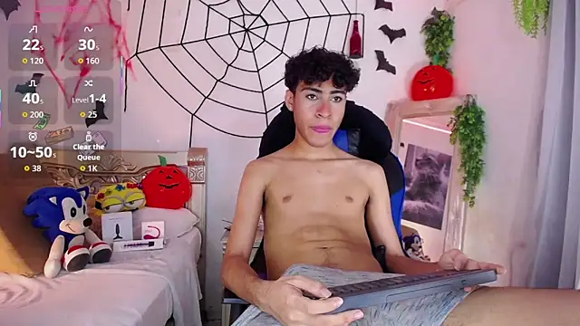 huge armound online show from October 2025 07:05:02 AM