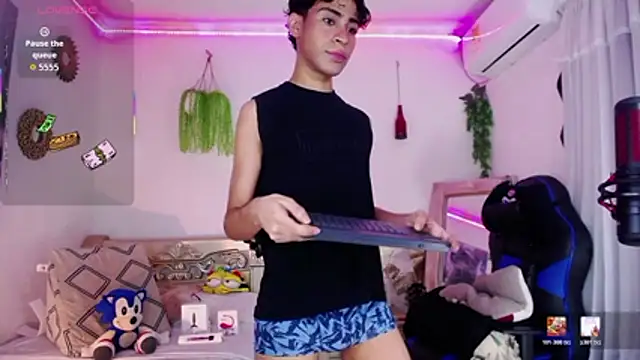 huge armound online show from April 2026 02:53:02 AM