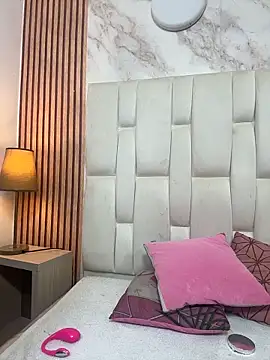 Hannagarces online show from December 2025 11:37:01 AM