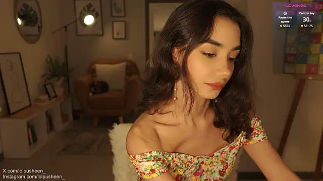 Snapshot of JulietteDee chatting on November 2025 10:21:02 PM JulietteDee online show from November 2025 10:21:02 PM