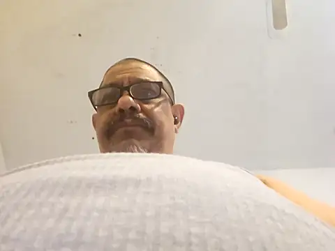 Snapshot of anyway2cum chatting on January 2025 06:47:01 AM anyway2cum online show from January 2025 06:47:01 AM