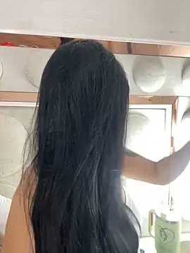 lucianaroy online show from March 2025 01:03:02 AM