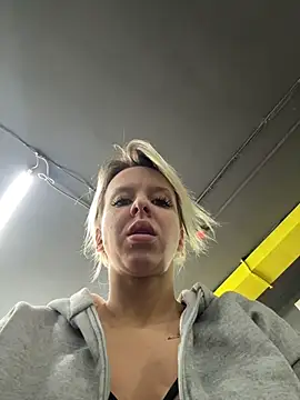 LikaCat online show from February 2026 03:47:01 AM