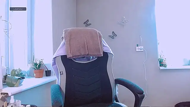 RosaJil online show from April 2026 01:08:02 PM