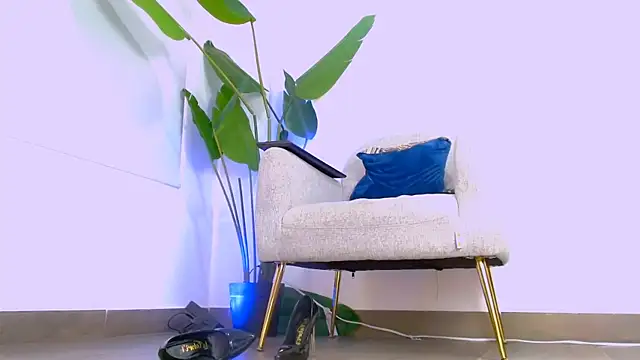 Sara ow online show from April 2026 07:47:01 PM