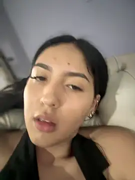 MarianaBenz online show from February 2025 08:42:01 PM