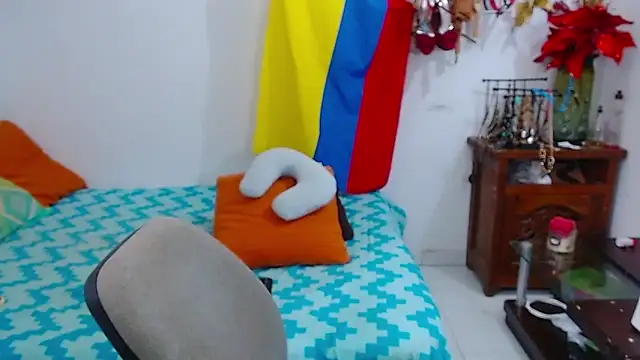 bardotbigcockts online show from November 2025 05:39:02 PM