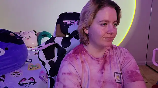 InternetFairy XO online show from January 2025 02:42:01 PM