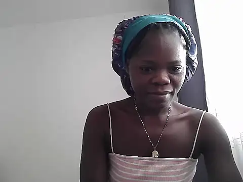 Snapshot of petiteebony_81 chatting on February 2025 06:55:01 AM petiteebony 81 online show from February 2025 06:55:01 AM