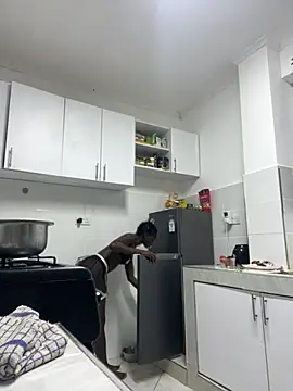 Snapshot of petiteebony_81 chatting on November 2025 06:01:01 PM petiteebony 81 online show from November 2025 06:01:01 PM