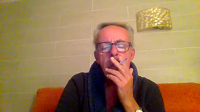 tuggy59 online show from December 2025 06:18:01 AM