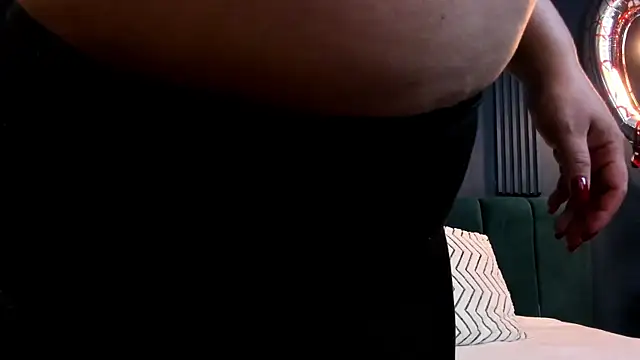 taylor bennet online show from February 2025 06:20:02 PM