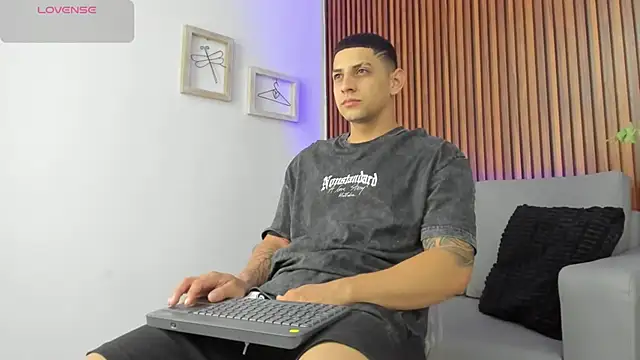 Alex cute77 online show from April 2026 12:08:02 PM