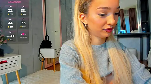 Sassy Teen online show from October 2025 09:32:01 AM