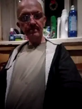 Snapshot of oksana722 chatting on November 2025 12:32:01 AM oksana722 online show from November 2025 12:32:01 AM